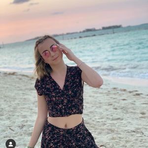 Meet your Posher, Sienna